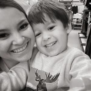 Meet your Posher, Leeann